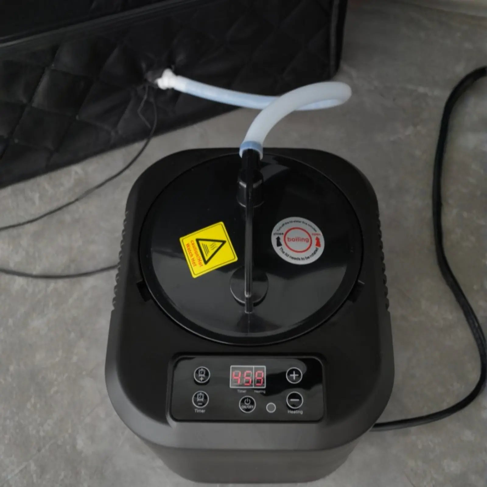 Lucears steam sauna pot has a large capacity of 3L