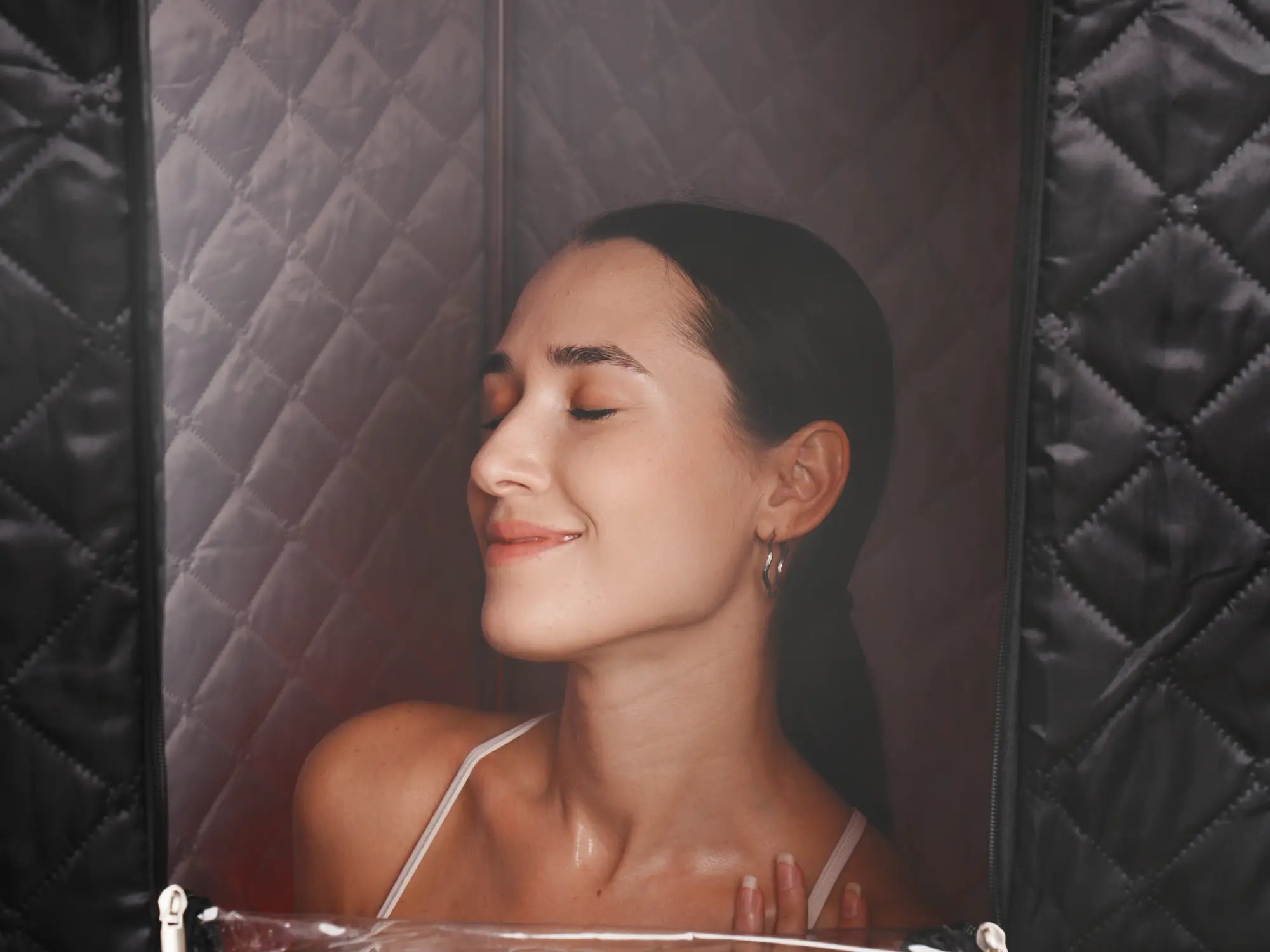 the woman feel comfortable in steam sauna
